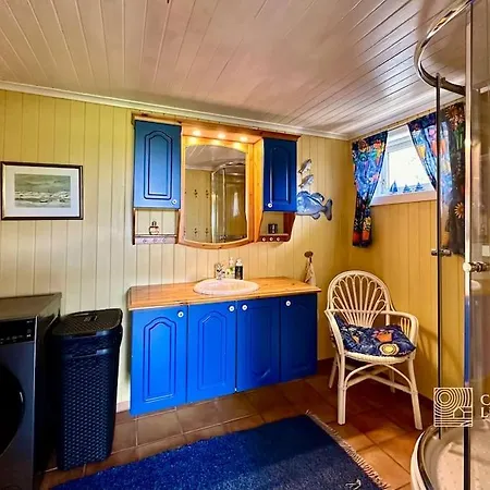Seaside In Fredrikstad With Private Jetty, Bbq & Sea View - Close To Hanko
