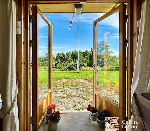 Seaside In Fredrikstad With Private Jetty, Bbq & Sea View - Close To *