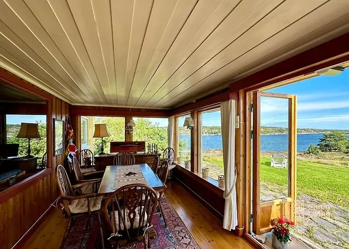 Hébergement de vacances Seaside In Fredrikstad With Private Jetty, Bbq & Sea View - Close To Hanko